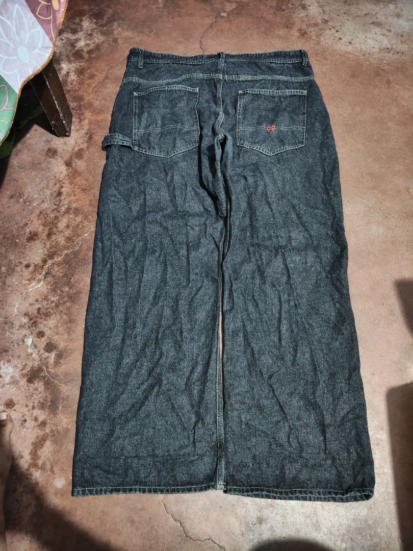 Dark Gray Denim Carpenter Baggy Pants (Category: Jeans) located in Caloocan City. Submitted by rylthrft (Listing ID 1470960558, Image 1). Description: 550 + sf dimes(nasa pic na) no issue PM FOR MORE INFO!.