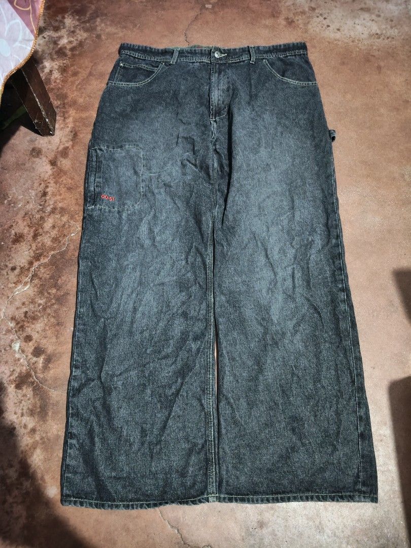 Dark Gray Denim Carpenter Baggy Pants (Category: Jeans) located in Caloocan City. Submitted by rylthrft (Listing ID 1470960558, Image 3). Description: 550 + sf dimes(nasa pic na) no issue PM FOR MORE INFO!.