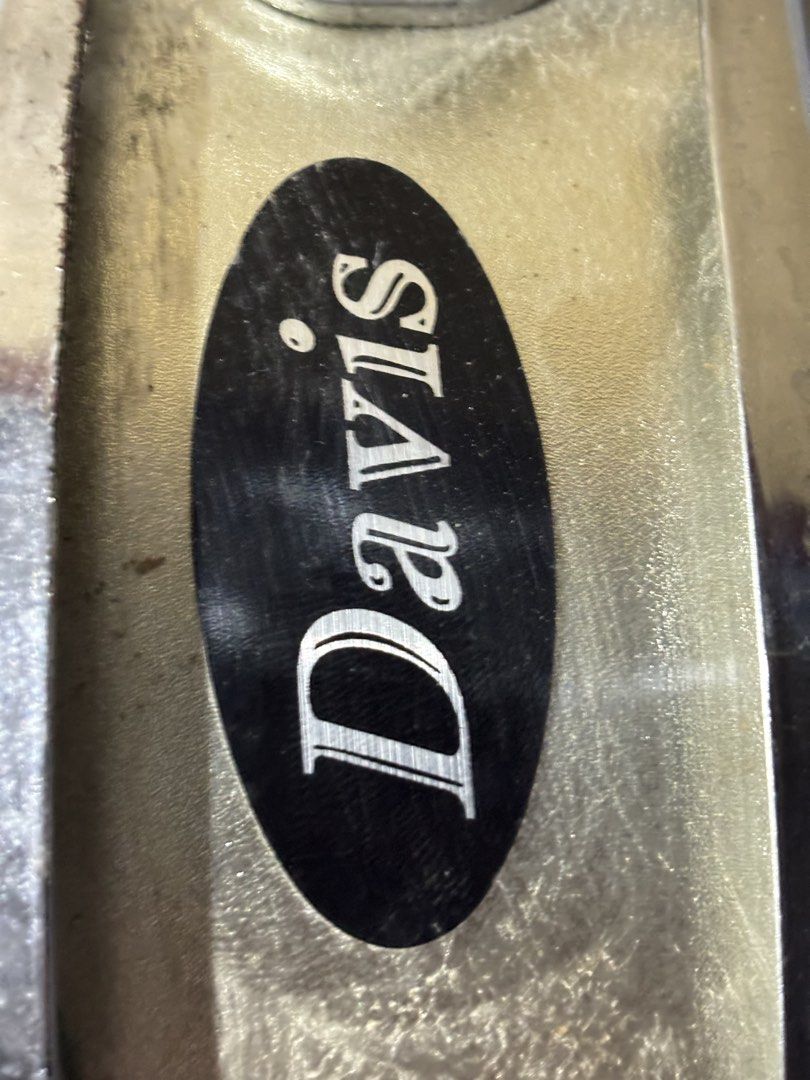 Davis snare drum (Category: Musical Instruments) located in Valenzuela. Submitted by baron.lacanlale (Listing ID 1471068307, Image 3). Description: .