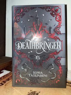(Category: ) located in . Submitted by bookish_zyn (Listing ID 1471088757, Image 1). Description: .