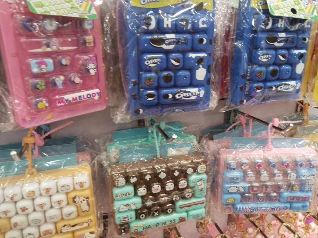 Decompression Grid Button Toy Keyboard Style (Category: Interactive Toys) located in Manila. Submitted by neojamesca55018 (Listing ID 1471084771, Image 2). Description: - Condition: Brand new in original packaging - Designs: Cute miniature keyboards and snack packs (Oreo, Lay's, Kitty, My Melody) - Purpose: Great for stress relief and fidgeting - Variety: Multiple colors and themes available - Perfect as a gift or cute accessory!.