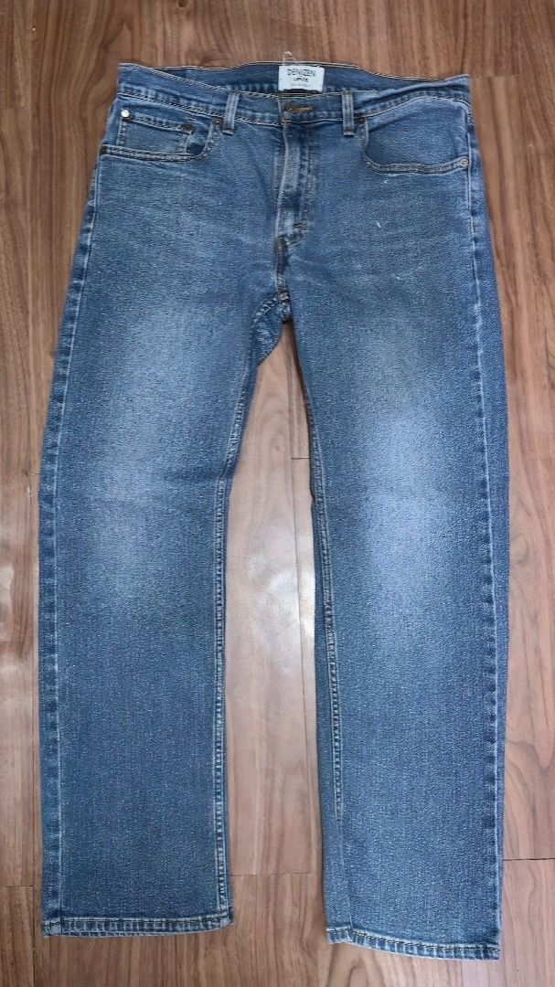 Denim Jeans Blue (Category: Jeans) located in Manila. Submitted by zmpnsln (Listing ID 1471068752, Image 1). Description: Denizen by Levi's 285 Relaxed Fit Jeans Asking Price: ₱349 (Negotiable) - Brand: Denizen by Levi's - Model: 285 Relaxed Fit - Size: US Medium - Color: Medium Blue Wash - Style: Relaxed Fit Denim Jeans - Fit: Relaxed / Straight Leg - Design: Classic Five-Pocket Denim - Closure: Button and Zipper Fly - Material: Denim (exact com