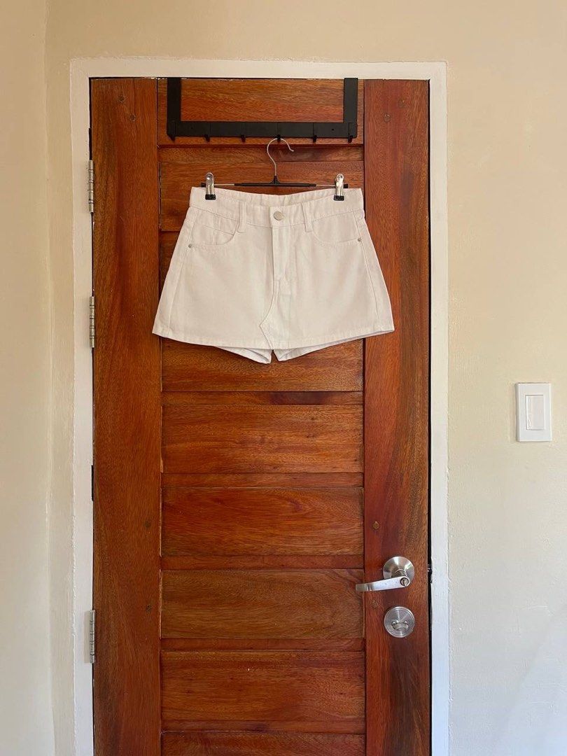 Denim Mini Skort (Category: Other Bottoms) located in San Luis. Submitted by revibeee (Listing ID 1470952079, Image 1). Description: FOR SALE DENIM MINI SKORT COLOR WHITE WITH SIDE POCKETS (FRONT AND BACK) SIZE SMALL ON TAG LIKE NEW CONDITION CAN PASS AS BN CAN FIT SIZE 27 TO 28 WAISTLINE LENGTH 12 INCHES | LEG HOLE 10 INCHES COLOR RATE 9.5/10 NO ISSUE KINDLY CHECK THE PHOTOS FOR THE COMPLETE DETAILS SUPER NICE IN ACTUAL NON STRETCH COLOR MAY VAR