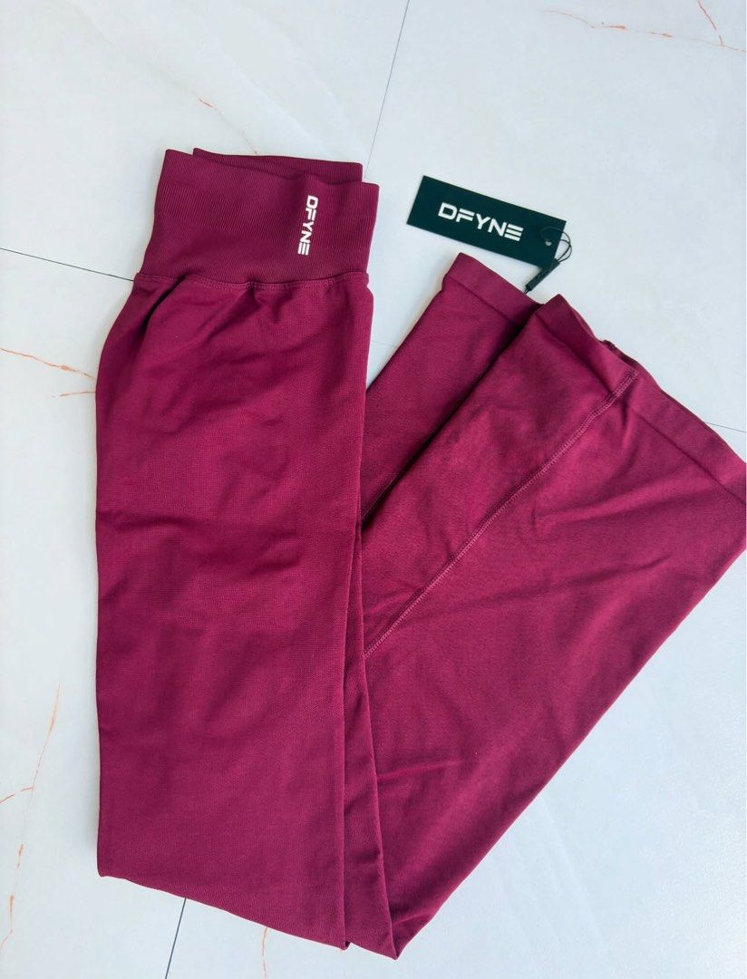 DFYNE Impact Flares winterberry (Category: Activewear) located in Paranaque City. Submitted by mmacita (Listing ID 1471006779, Image 2). Description: Dfyne Impact Flares Winterberry XS Includes pouch and tags with qr All original. Complete. UNUSED ₱1,999 FIXED ACTUAL PHOTO POSTED.