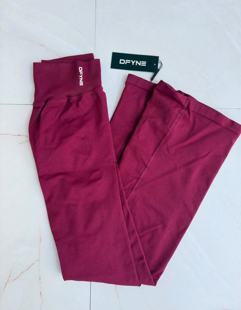 DFYNE Impact Flares winterberry (Category: Activewear) located in Paranaque City. Submitted by mmacita (Listing ID 1471006779, Image 3). Description: Dfyne Impact Flares Winterberry XS Includes pouch and tags with qr All original. Complete. UNUSED ₱1,999 FIXED ACTUAL PHOTO POSTED.