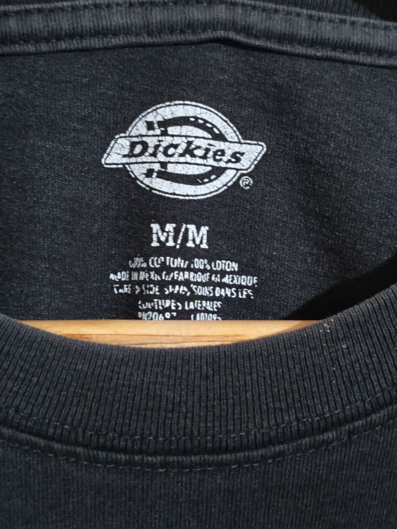 Dickies Black Pocket T-Shirt Medium (Category: Tshirts & Polo Shirts ) located in Siquijor. Submitted by retrothreads-r18 (Listing ID 1470941230, Image 3). Description: - Brand: Dickies - Color: Classic Black - Size: M (Made in Mexico) - Material: 100% Cotton - Fit: Relaxed fit with short sleeves - Details: Single chest pocket with signature logo tag - Condition: Great everyday basic top for casual wear, easy to style with denim or shorts.