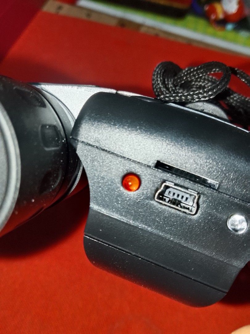 DigiCam Binoculars (Category: Travel Essentials & Accessories) located in Santo Tomas. Submitted by retrotastic (Listing ID 1471075045, Image 3). Description: unused✔️ 10x25 digital camera binocular SD card and battery not included Brandnew condition ₱600.