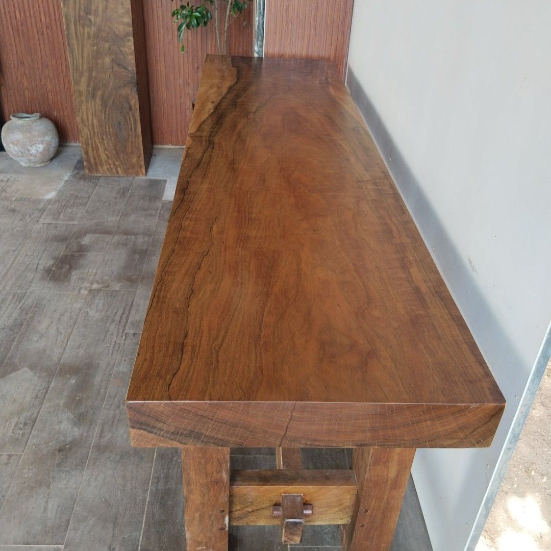 Dining Table for sale (Category: Other Home Furniture) located in Quezon City. Submitted by jhanjhan23 (Listing ID 1471014830, Image 1). Description: Dining Table for sale.