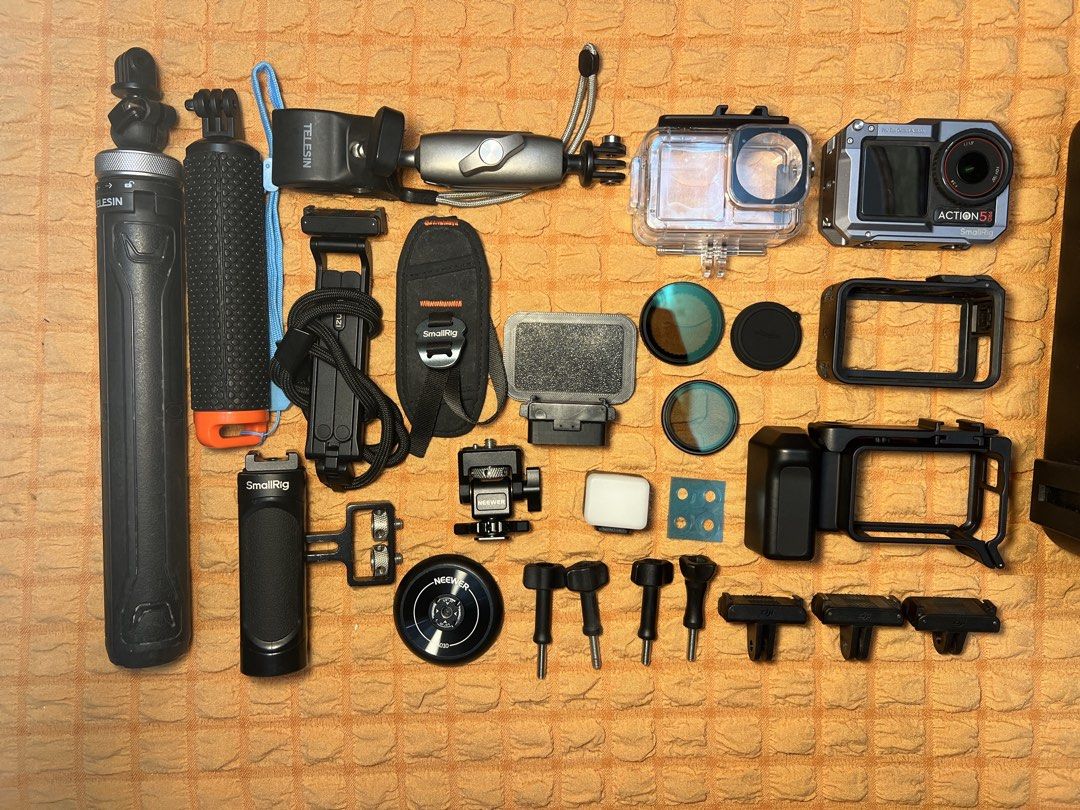 DJI Osmo Action 5 Pro (Category: Cameras) located in Manila. Submitted by stevenzarc29359 (Listing ID 1471101947, Image 2). Description: 🔥 FOR SALE: DJI OSMO ACTION 5 PRO + ACCESSORIES! 💰 PRICE: ₱18,500 Selling my DJI Osmo Action 5 Pro with approximately ₱10,000 worth of accessories! Sulit na complete setup for motovlogging, travel, outdoor activities, and content creation. 📅 Activation Date: December 16, 2025 📦 INCLUSIONS: • DJI Osmo Action 