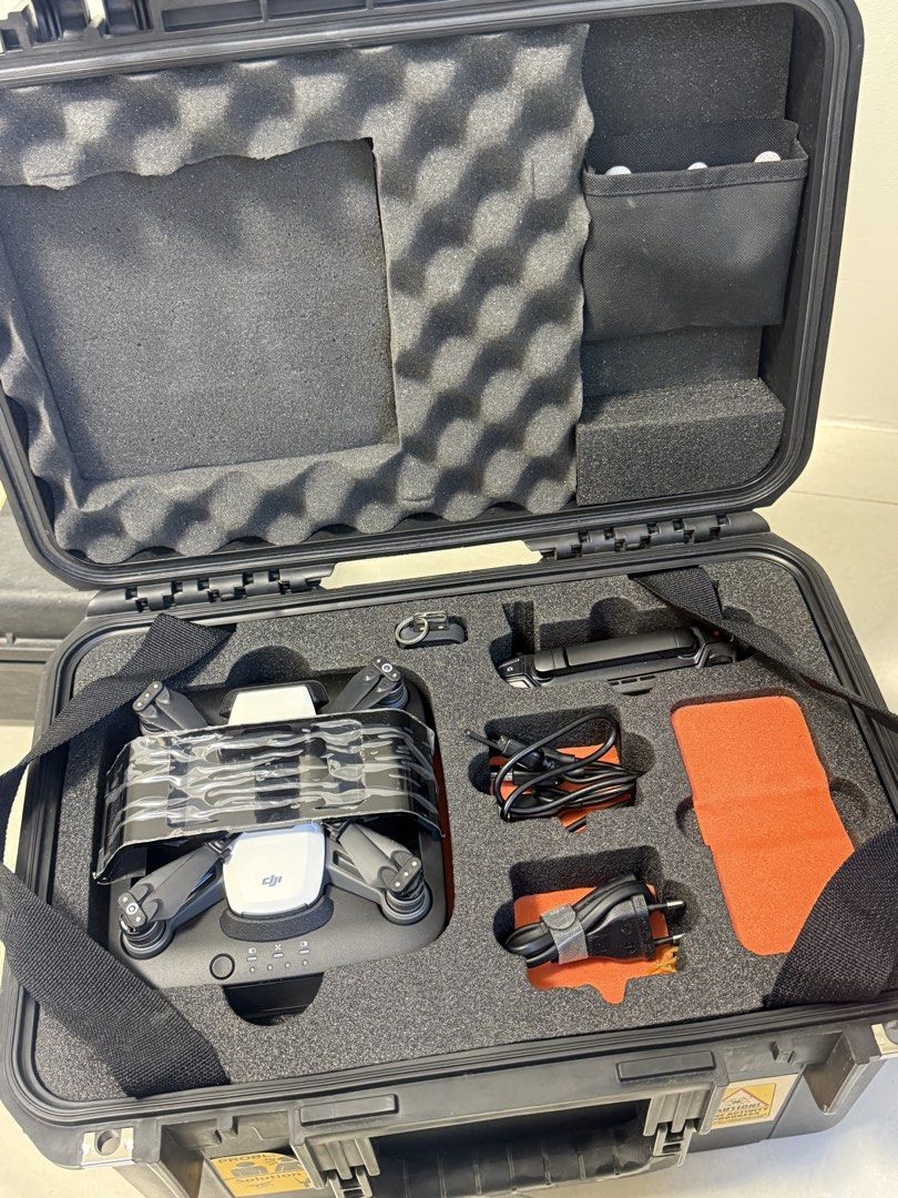 DJI Spark Fly More Combo Hard Case Set (Category: Drones) located in Manila. Submitted by pjaguilar436945 (Listing ID 1471012201, Image 1). Description: DJI Spark Drone + Complete Accessories 💰 Price: ₱10,000 negotiable Selling my DJI Spark drone set with hard carrying case and accessories INCLUSIONS ✅ DJI Spark Drone ✅ Drone Controller ✅ Multiple Batteries (6 visible in the case) ✅ Battery Charging Hub ✅ Battery Charger / Power Adapter ✅ Chargi