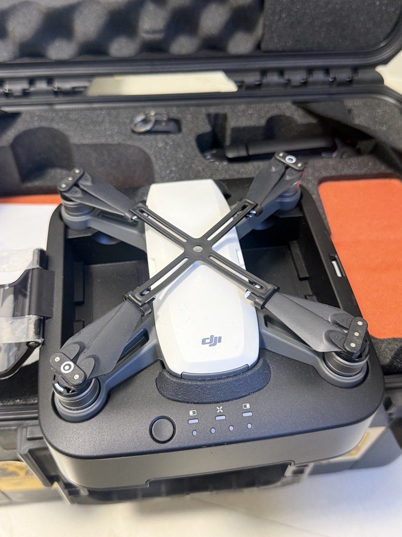 DJI Spark Fly More Combo Hard Case Set (Category: Drones) located in Manila. Submitted by pjaguilar436945 (Listing ID 1471012201, Image 2). Description: DJI Spark Drone + Complete Accessories 💰 Price: ₱10,000 negotiable Selling my DJI Spark drone set with hard carrying case and accessories INCLUSIONS ✅ DJI Spark Drone ✅ Drone Controller ✅ Multiple Batteries (6 visible in the case) ✅ Battery Charging Hub ✅ Battery Charger / Power Adapter ✅ Chargi