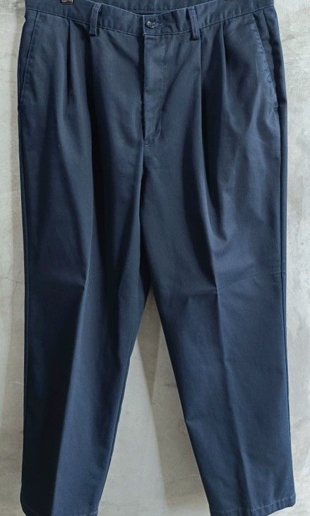Dockers Recode Mens Navy Blue Khaki Pants (Category: Trousers) located in Bacoor. Submitted by nineties_kid (Listing ID 1471033716, Image 2). Description: •==> Dockers Decode Mens Navy Blue Khaki Pants Size: XL Waist size: 36 inches Pants length: 42.5 inches Pants Rise: 12.5 inches Leg Opening: 13.5 inches __________ ▶LBC Cash on Pick-up (C.O.P) Offer nation-wide delivery, as long as there is an LBC branch near your area. ▶LBC C.O.D ▶Lalamove ▶J&
