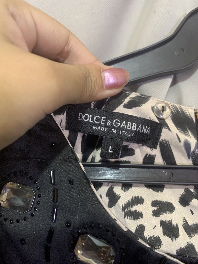 Dolce & Gabbana Dress (Category: Activewear) located in Manila. Submitted by bibiies2.0xghettothrift (Listing ID 1470943872, Image 3). Description: Mine 1500 Details W20 L33 Large on tag loc. baclaran parañaque.