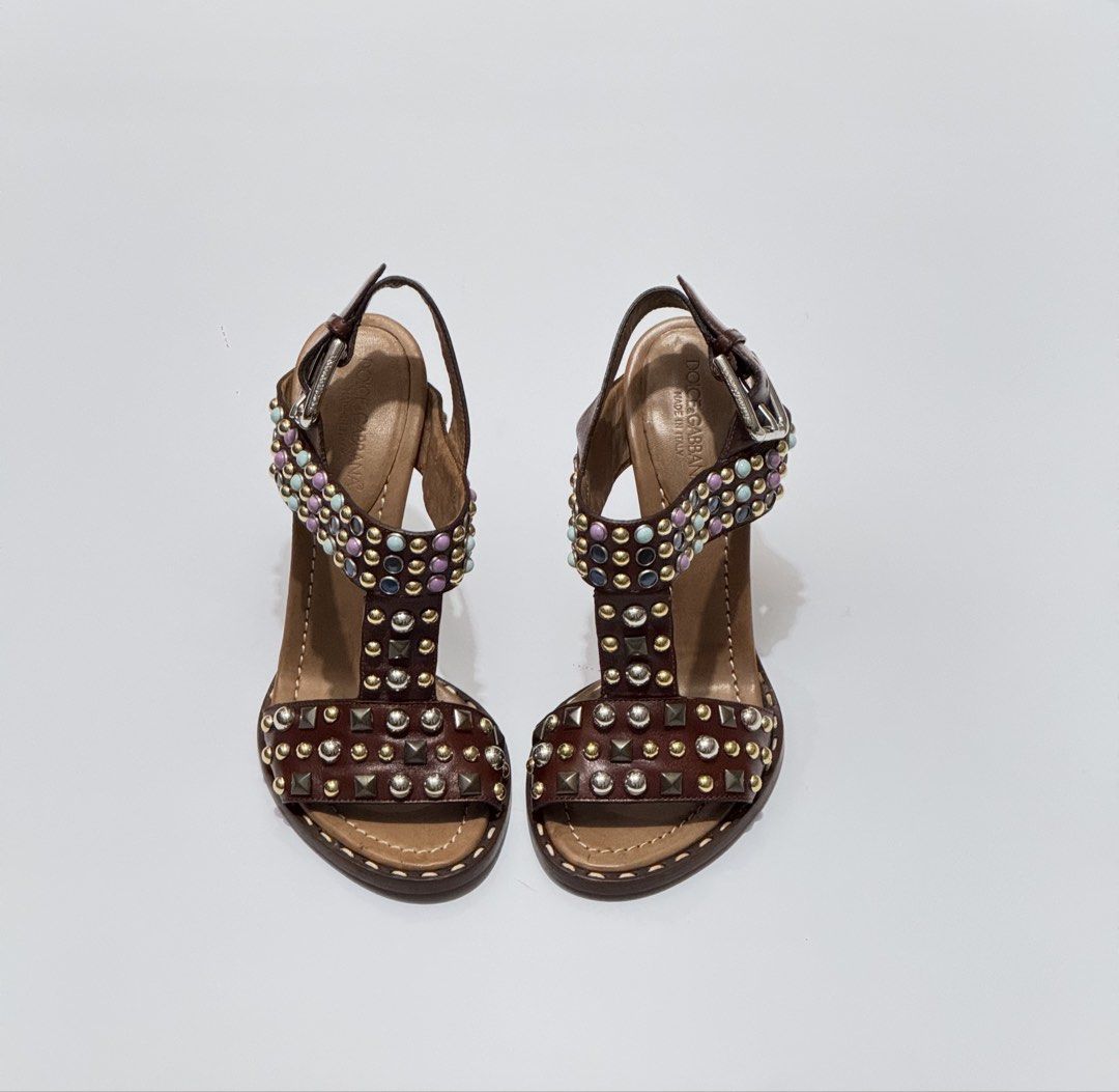 Dolce&Gabbana heels (Category: Heels) located in Quezon City. Submitted by byuklph (Listing ID 1471095579, Image 1). Description: Authentic 💯size37/24cm🦋 Excellent condition No inclusion .