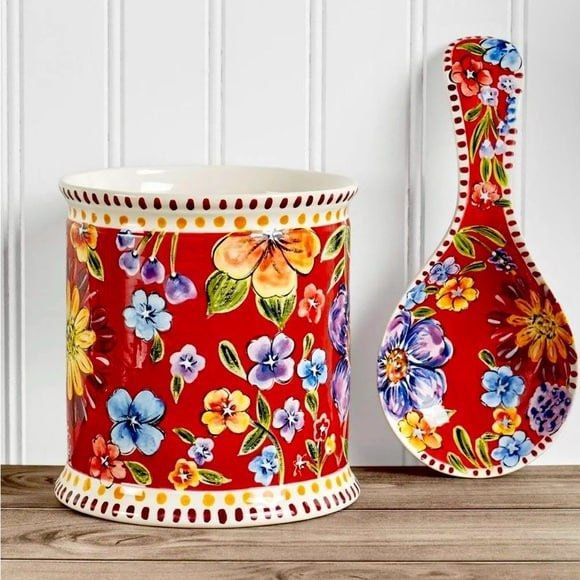 Dolly Parton Ceramic Utensil Holder Set (Category: Cookware & Accessories) located in Quezon City. Submitted by the_happycloset (Listing ID 1471007724, Image 2). Description: Brand new Shipping fee is shouldered by the buyer. Delivery options: Grab, Lalamove, J&T.