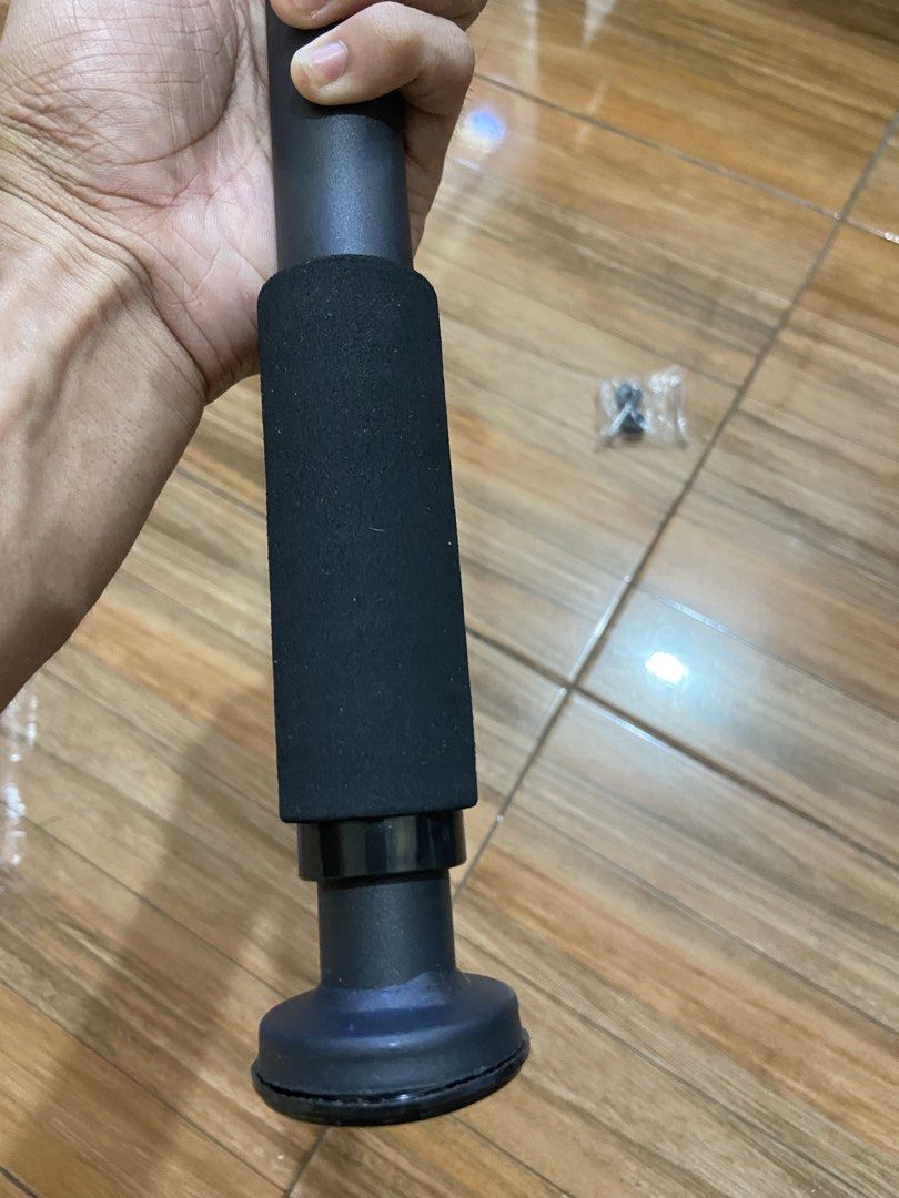Doorway Pullup Bar 60cm (Category: Other Sports Equipment and Supplies) located in Cavite. Submitted by seppp22 (Listing ID 1470998763, Image 2). Description: New Never pa nagamit/nasalpak sa pintuan Up to 100kg kaya buhatin netong Pullup bar 300 pesos My Location:Lancaster New City Genera Trias Cavite Can ship Nationwide via jnt Pwede Meetup around Lancaster Pwede Lalamove .