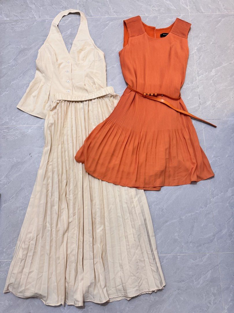 Dress / Sets (Category: Dresses) located in Muntinlupa City. Submitted by ydalia (Listing ID 1471011978, Image 1). Description: Preloved‼️ S-M Shein/Donna G Location: Cavite .