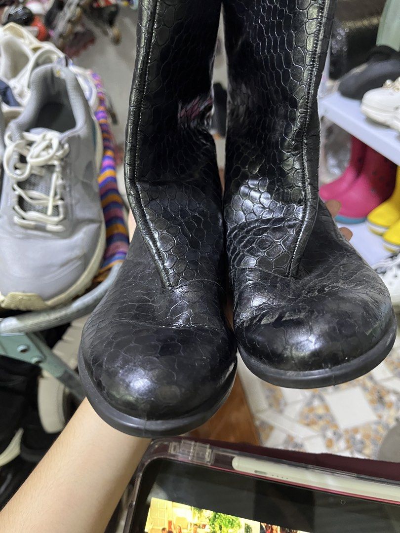 Ecco boots 38 eu (Category: Boots) located in Cagayan de Oro. Submitted by leehanfinds (Listing ID 1470985022, Image 2). Description: 38 euro.