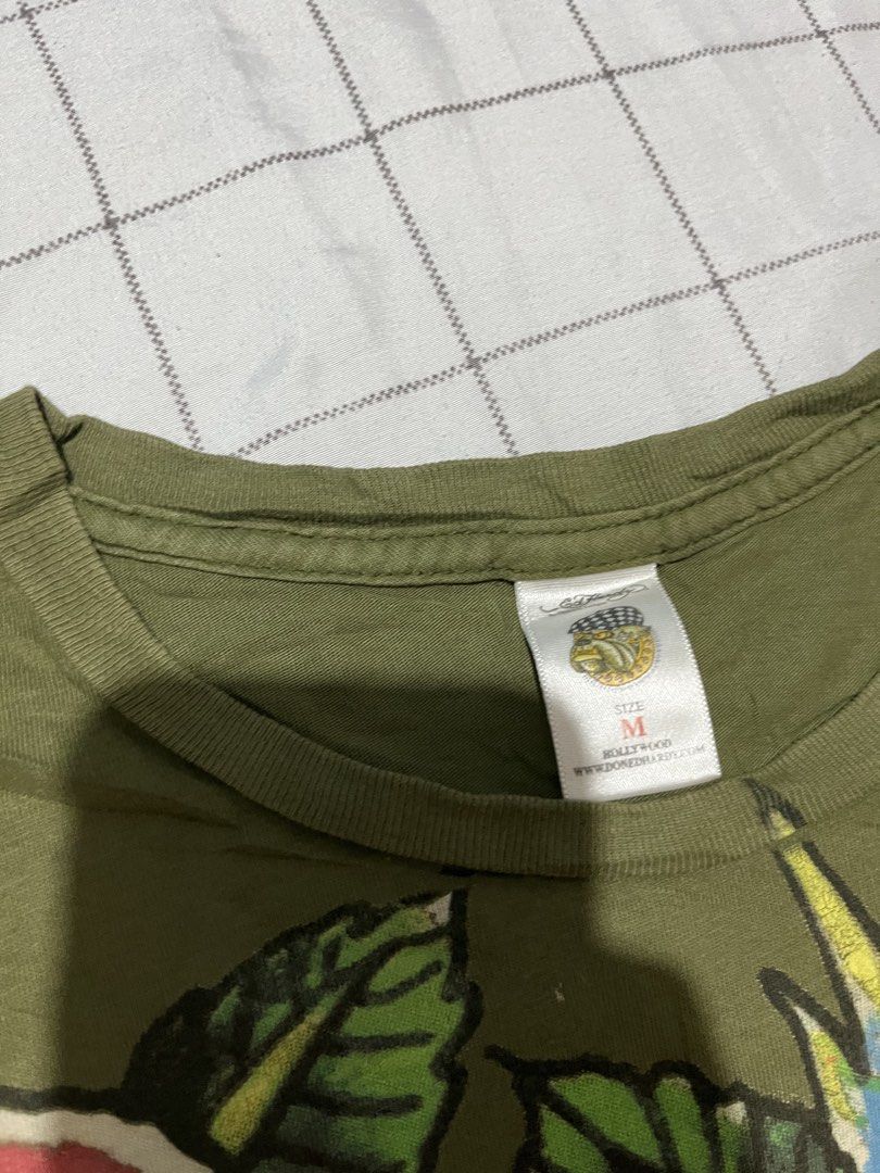 Ed Hardy (Category: Blouses) located in Davao. Submitted by rel18 (Listing ID 1471067383, Image 3). Description: Ed Hardy Small to med Orig Good condition .