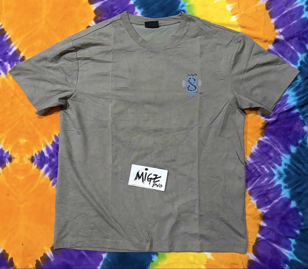 Eddie Bauer x MG Collab Tee (Category: Tshirts & Polo Shirts ) located in Davao. Submitted by juanmigzdvo (Listing ID 1471079885, Image 1). Description: Eddie Bauer x Motherground Collab Tee (Mens) Excellent like New ✅️ *stretchable cotton/polyester 👌🏾” *boxy type* “Rivers and Mountains of the 8” size: Large “22 W x 27.5 L” Php 550.00 PM for more Inquiry 😁...