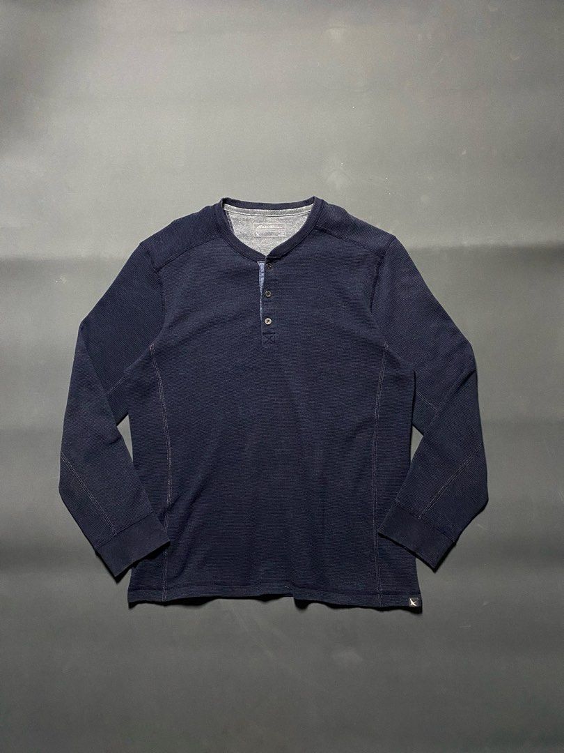 Eddie Lauren Henley Longsleeve (Category: Tshirts & Polo Shirts ) located in Pasay City. Submitted by thrift.wards (Listing ID 1471045793, Image 1). Description: size: xl width: 24 length: 29 no issue.
