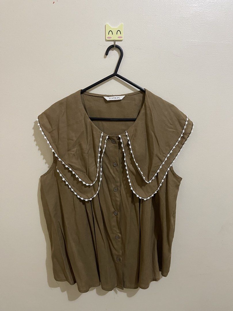 Edition Peter Pan Linen Blend Collar Blouse (Category: Blouses) located in San Jacinto. Submitted by lovedbylou.ph (Listing ID 1471070861, Image 2). Description: •best fits medium-large.