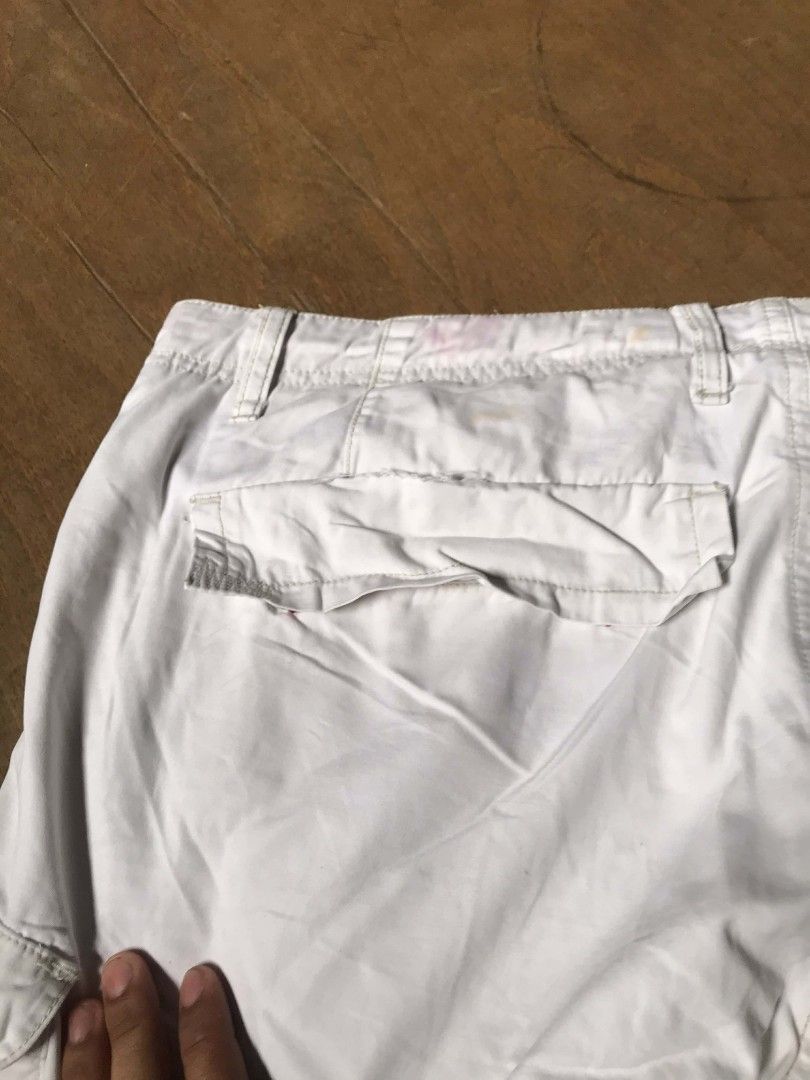 Element cargo jorts (Category: Shorts) located in Manila. Submitted by thriftnicarl.3 (Listing ID 1470962682, Image 3). Description: waist - 40 length - 25 thigh - 15 leg open - 13.4 price - 249 ship via jnt.