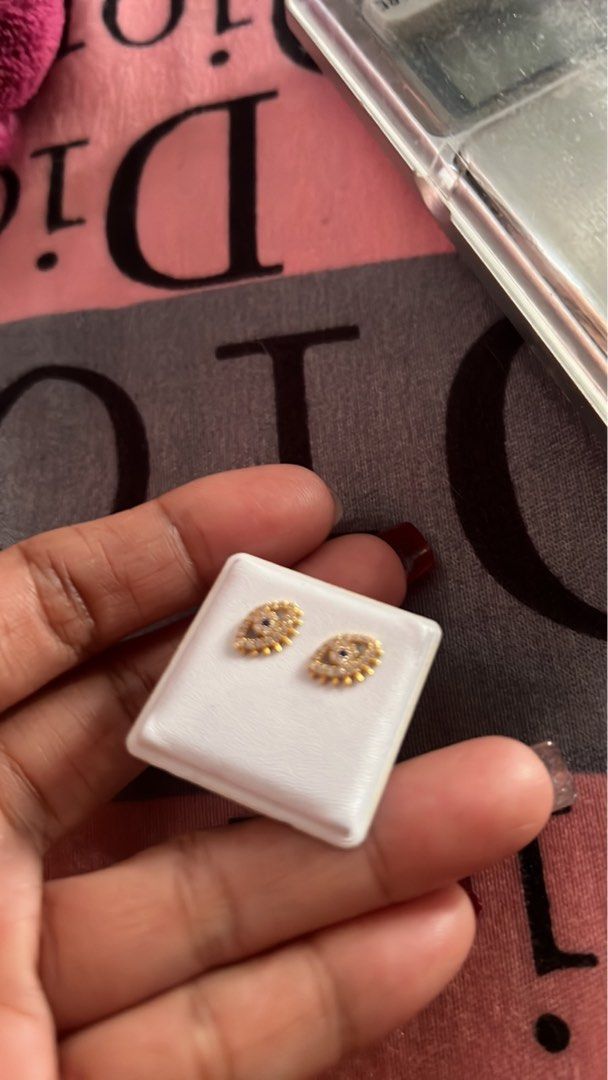 Evil eye earrings (Category: Earrings) located in Cavite. Submitted by albooz (Listing ID 1471041299, Image 1). Description: Per price not per gram brand new 0.68g 18k.
