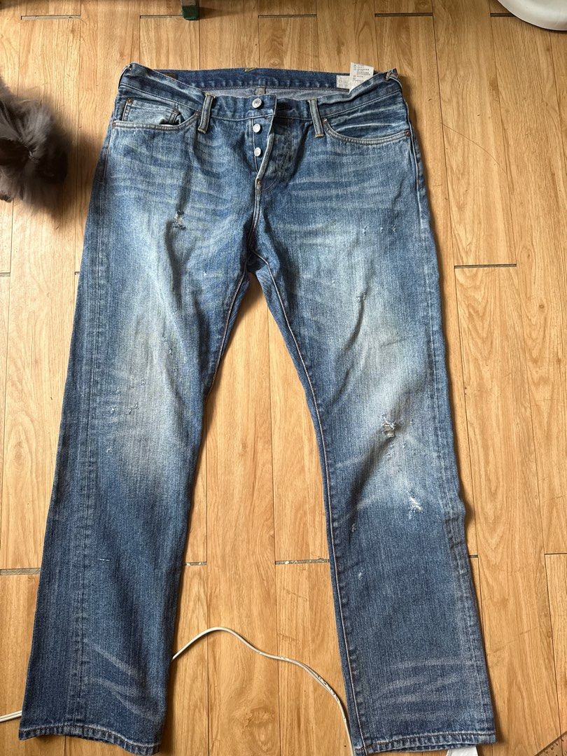 Evisu pants (Category: Jeans) located in Paranaque City. Submitted by vincentlorenz (Listing ID 1471012215, Image 2). Description: 36x34.