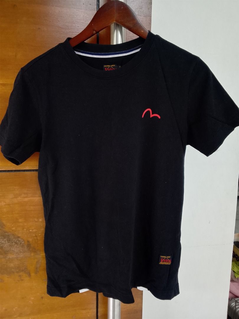 Evisu shirt (Category: Shirts) located in Quezon City. Submitted by kema2191 (Listing ID 1466015118, Image 2). Description: .