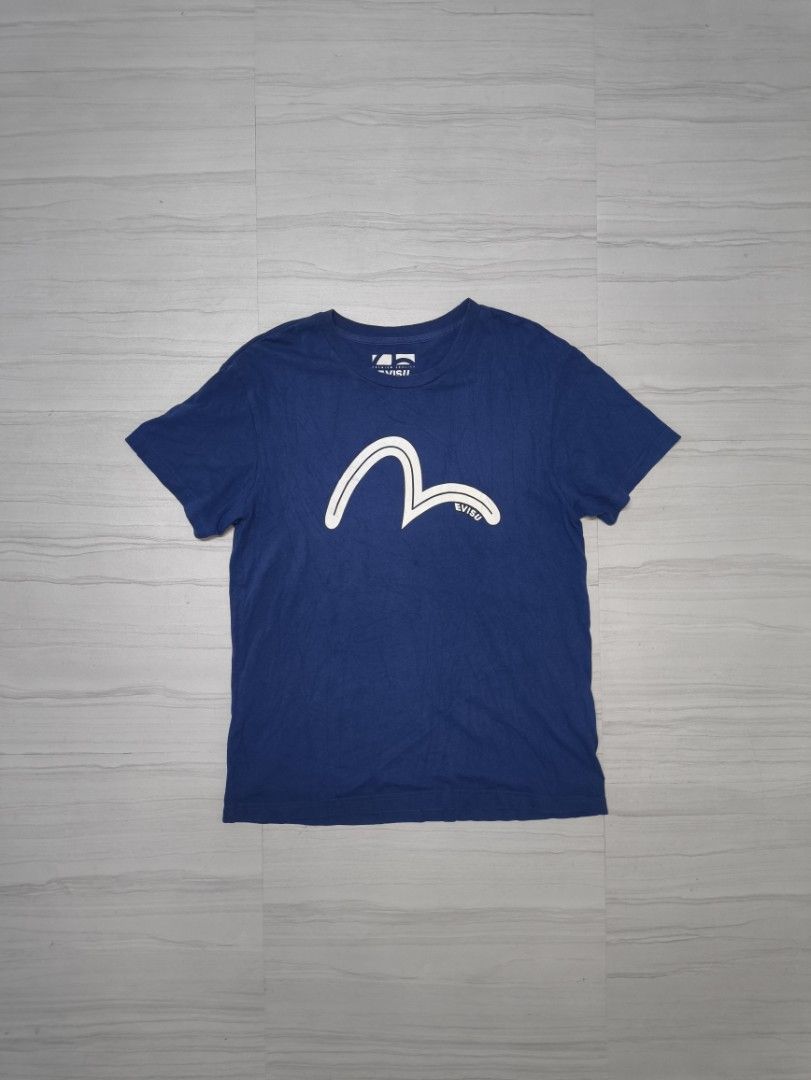 EVISU TSHIRT (Category: Tshirts & Polo Shirts ) located in Lupon. Submitted by thriftnikent (Listing ID 1470955358, Image 1). Description: EXCELLENT CONDITION AS NEW NO ISSUE 20X27.