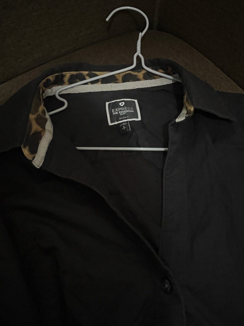 Express The Essential Shirt Black Fitted Button Down Leopard Print Cuff Blouse (Category: Longsleeves) located in Rizal. Submitted by sheshells.gem (Listing ID 1470948241, Image 2). Description: .