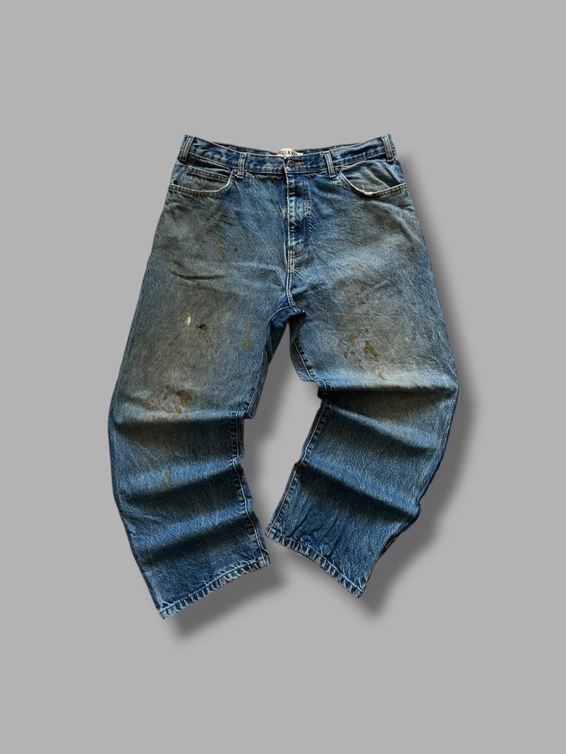 Faded Glory Relaxed Denim Pants (Category: Jeans) located in Cebu City. Submitted by dip.thrift (Listing ID 1471039916, Image 1). Description: Faded Glory Relaxed Jeans ▫️Complete Tags ▫️Waistline: 34-36 Length: 38 Thigh: 14 Leg Opening: 9 ▫️Issue: Beautifully Thrashed ▫️Color Rate: 9/10 ▫️Condition: 8/10 -Fave! Will keep if not sold..