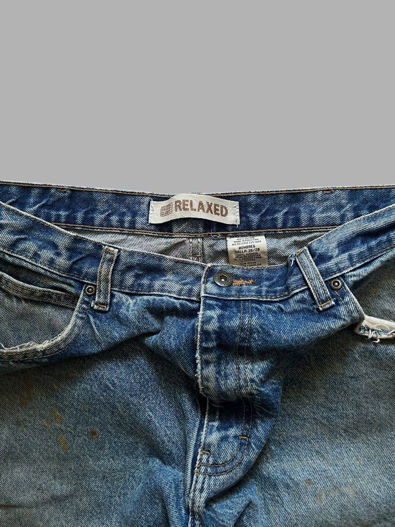 Faded Glory Relaxed Denim Pants (Category: Jeans) located in Cebu City. Submitted by dip.thrift (Listing ID 1471039916, Image 3). Description: Faded Glory Relaxed Jeans ▫️Complete Tags ▫️Waistline: 34-36 Length: 38 Thigh: 14 Leg Opening: 9 ▫️Issue: Beautifully Thrashed ▫️Color Rate: 9/10 ▫️Condition: 8/10 -Fave! Will keep if not sold..