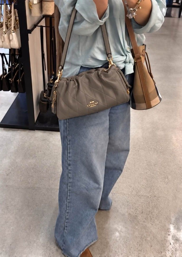 Faye Shoulder Bag with Quilting in Slate Blue (Category: Shoulder Bags) located in Manila. Submitted by msddirectfactoryoutlet (Listing ID 1471106621, Image 2). Description: US Grade 100%.