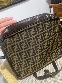 (Category: ) located in . Submitted by dmaker_closet (Listing ID 1470972422, Image 1). Description: .