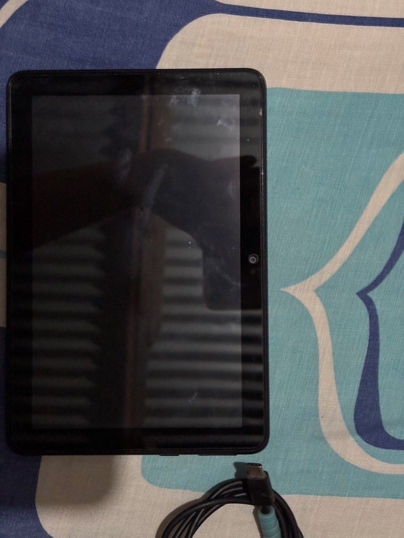 Fire tablet 8 (2020) (Category: Others) located in Quezon. Submitted by kimmyah (Listing ID 1471068115, Image 1). Description: Looking for an affordable tablet for everyday use? 📱✨ 📌 Specifications: • 8-inch HD touchscreen display • 2020 Edition • 2GB RAM • 32GB / 64GB internal storage (depending on variant) • Expandable storage via microSD card • USB-C charging port • Front and rear cameras • Perfect for reading e-books, watching YouTube, brow
