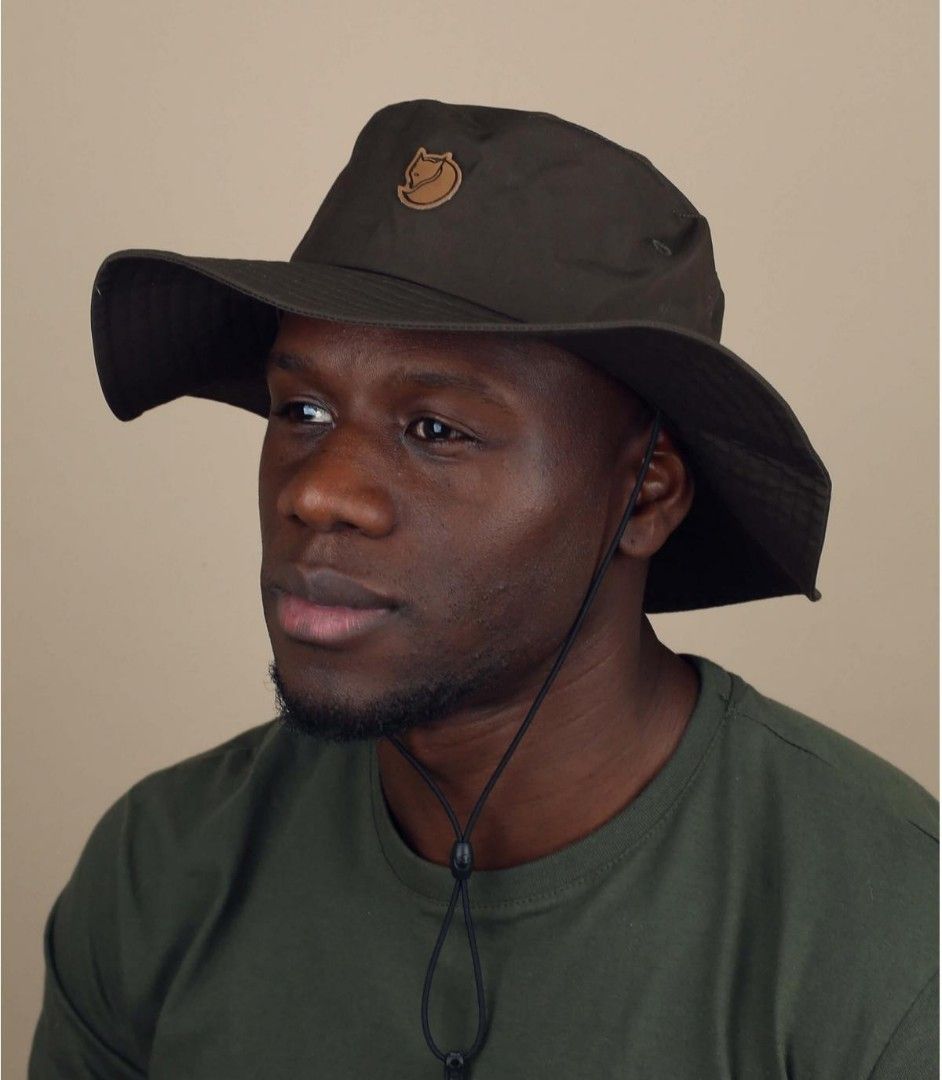 Fjallraven Hatfield Bush hat (Category: Caps & Hats) located in Ilog. Submitted by mikesthrift_ (Listing ID 1470985493, Image 1). Description: Fjallraven Hatfield Bush hat Dark brown colorway Medium fittings Price : 780+SF Dm if interested ☺️.