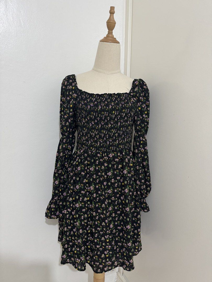 Floral Dress (Category: Dresses) located in Manila. Submitted by preloved.by.bunny (Listing ID 1471059600, Image 1). Description: .