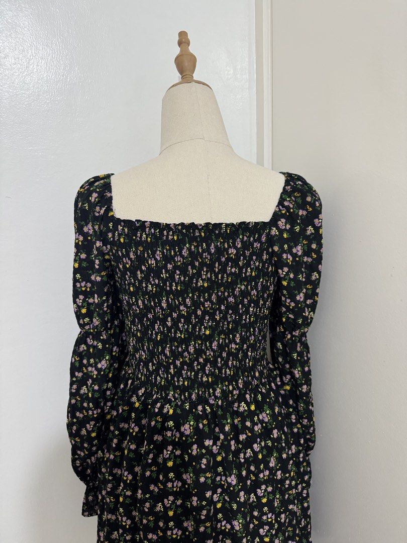 Floral Dress (Category: Dresses) located in Manila. Submitted by preloved.by.bunny (Listing ID 1471059600, Image 3). Description: .