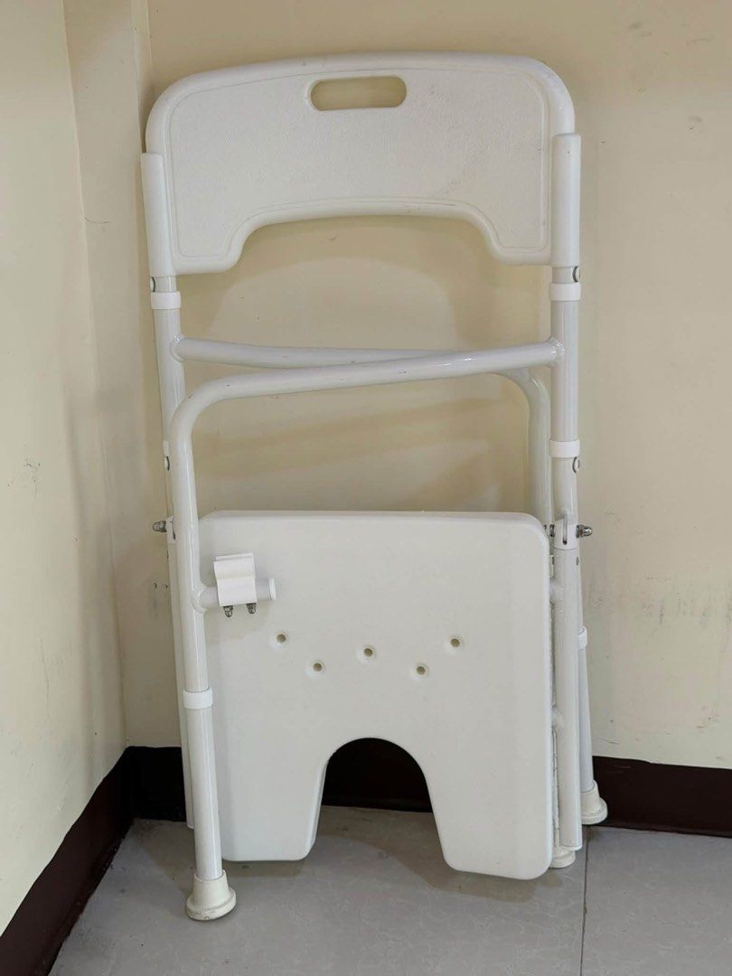 Foldable Shower Chair with Backrest and Armrests (Category: Chairs) located in Manila. Submitted by calmdolphin.87b0e4 (Listing ID 1470955573, Image 1). Description: - Waterproof shower chair with convenient built-in commode cutout - Lightweight aluminum frame folds flat for easy storage and travel - Height-adjustable legs equipped with secure rubber suction tips - Comfortable padded armrests and supportive backrest included - Rust-resistant cons