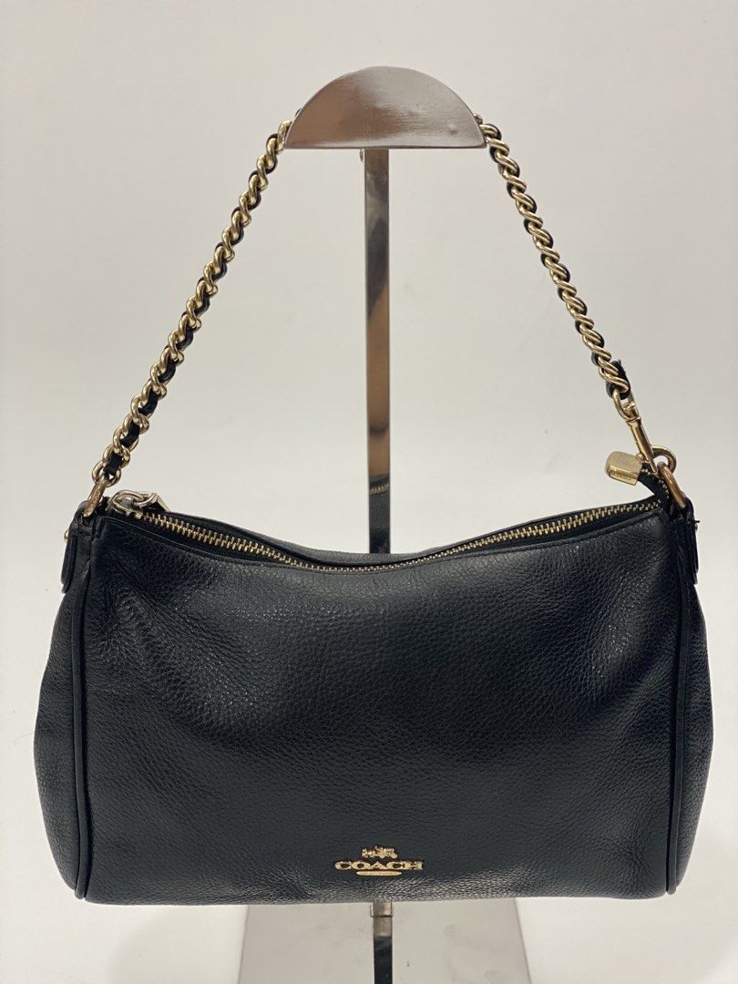 For sale (Category: Luxury Bags & Wallets) located in Baliuag. Submitted by thriftpuff (Listing ID 1471091466, Image 1). Description: Coach Shoulder Bag Excellent condition No issue Price: 2,500 free shipping Direct message if you’re interested 📩📩📩.