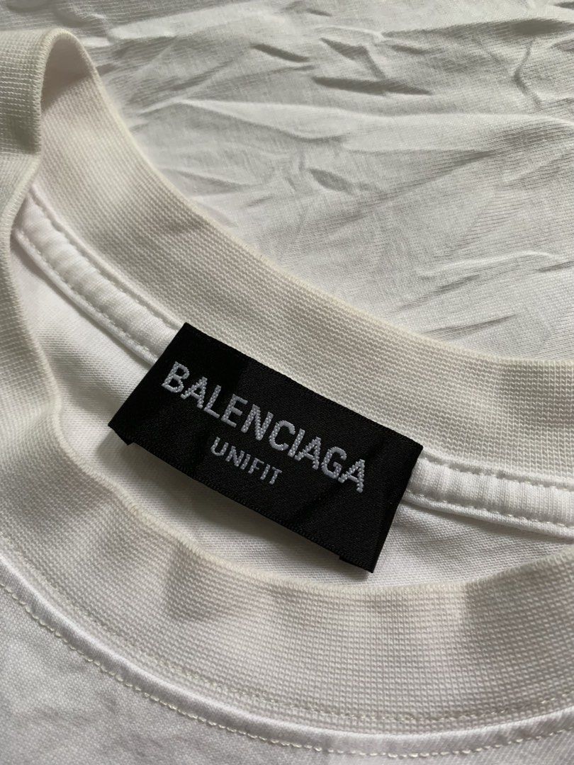 For Sale balenciaga (Category: Formal Shirts) located in Montevista. Submitted by _gio12 (Listing ID 1471022336, Image 3). Description: For sale Balenciaga asnew need wash lang .