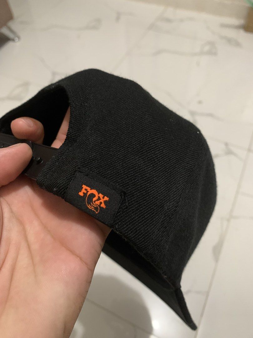 FOX MTB/Racing (Category: Caps & Hats) located in Davao. Submitted by juliocesart1994 (Listing ID 1471064873, Image 2). Description: Fox By Yupoong Snap Back Fits All Excellent condition No issue Removable Patch P850+Sf .