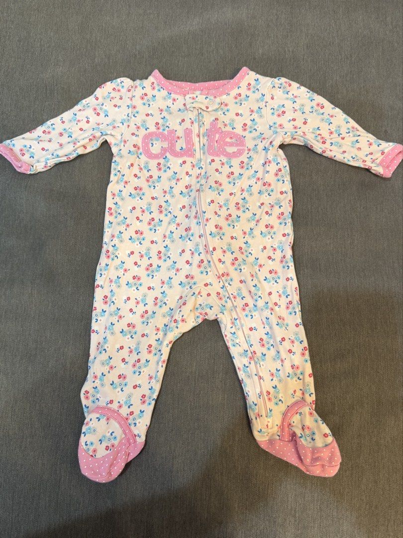 Frogsuit baby girl (Category: Babies & Kids Fashion) located in Malabon City. Submitted by micachuu (Listing ID 1386521425, Image 1). Description: Frogsuit Baby gorl 3m.