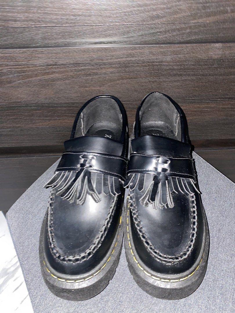 Future Seeds Black Tassel Platform Loafers Size 42 (Category: Dress Shoes) located in Santa Rosa. Submitted by cortezedwin15 (Listing ID 1471052542, Image 1). Description: - Brand: Future Seeds - Style: Black platform loafers with tassel and fringe detail - Size: 42 (printed on outsole) - Features: Yellow contrast stitching and slip-on design - Soles: Thick lug soles with minimal wear - Condition: Great for everyday styling NEVER BEEN WORN BEST F