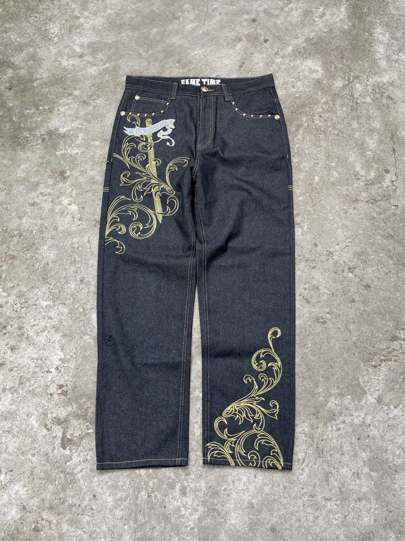 Game Time Wing pants 💛🪽 (Category: Jeans) located in Roxas City. Submitted by patch_archive (Listing ID 1471078679, Image 2). Description: Game Time Wing pants 💛🪽 📏 ACTUAL DIMENSION USING INCHES 👖 WAIST : 36 👖 LENGTH : 45 👖 THIGH : 13.5 👖 HEM : 8.5 👖 FLAWS : Repaired hole 🏷️ PRICE : 4K PHP + SF * MESSAGE ME IF YOU HAVE ANY OTHER QUESTION ABOUT SIZING . 🚚 Local shipping fee ( 70-85 Php) ✈️ International Shipping fee cost “DM” 💳 Mode o