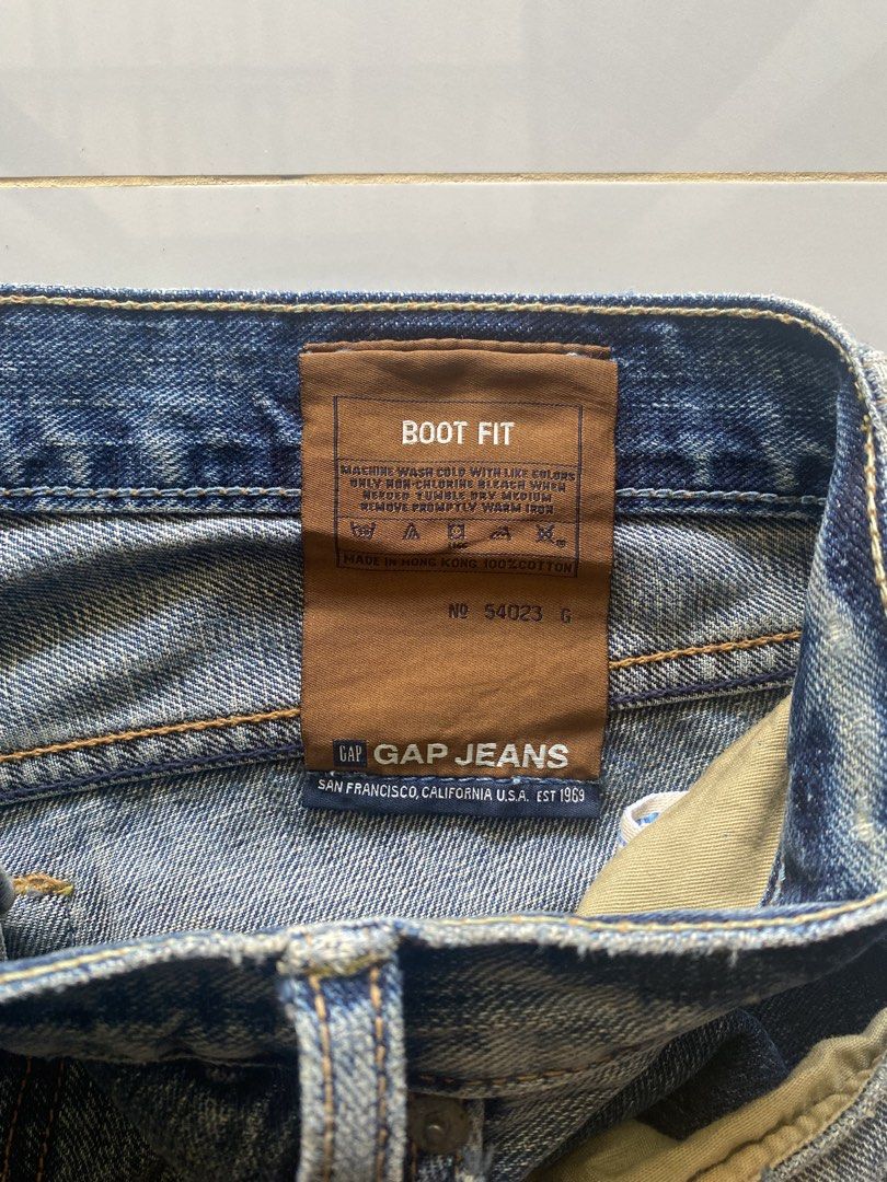 Gap Bootcut Jeans (Category: Jeans) located in San Miguel. Submitted by dearestfriend (Listing ID 1470941266, Image 2). Description: Measurements: Width: 17.4", Circumference: 34.8" Length: 38" Leg Opening: 9.5" Issue(s): small tear back pocket.