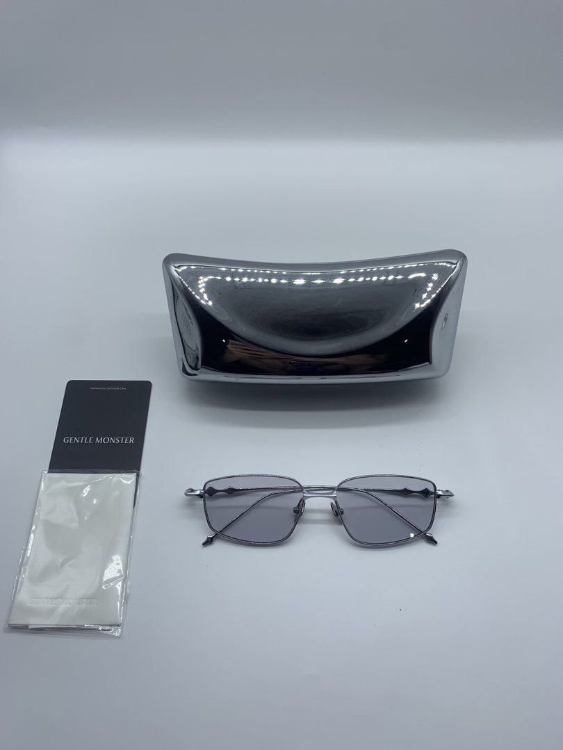 Gentle Monster BOLD Atomic 02 V (Category: Sunglasses & Eyewear) located in Bacoor. Submitted by thegentleluxe (Listing ID 1470988946, Image 1). Description: Gentle Monster BOLD Atomic 02 V Comes with Metallic Silver Case, Cloth, Authenticity Card. No Box Made out of Pure Titanium Pre-Order/On Hand Other Colors: (For pre-order) 3695 php only! (Shipping fee excluded).