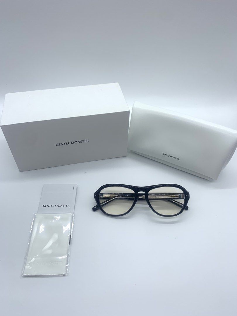 Gentle Monster OAA 01 (Black) (Category: Sunglasses & Eyewear) located in Bacoor. Submitted by thegentleluxe (Listing ID 1470981850, Image 1). Description: Gentle Monster OAA 01 (Black) Complete with Inclusions Box, Cloth, Booklet, Pouch Pre-Order/On Hand 3495php only! (Excluding Shipping Fee) Follow our Page FB: The Gentle Luxe IG: @thegentleluxestore.